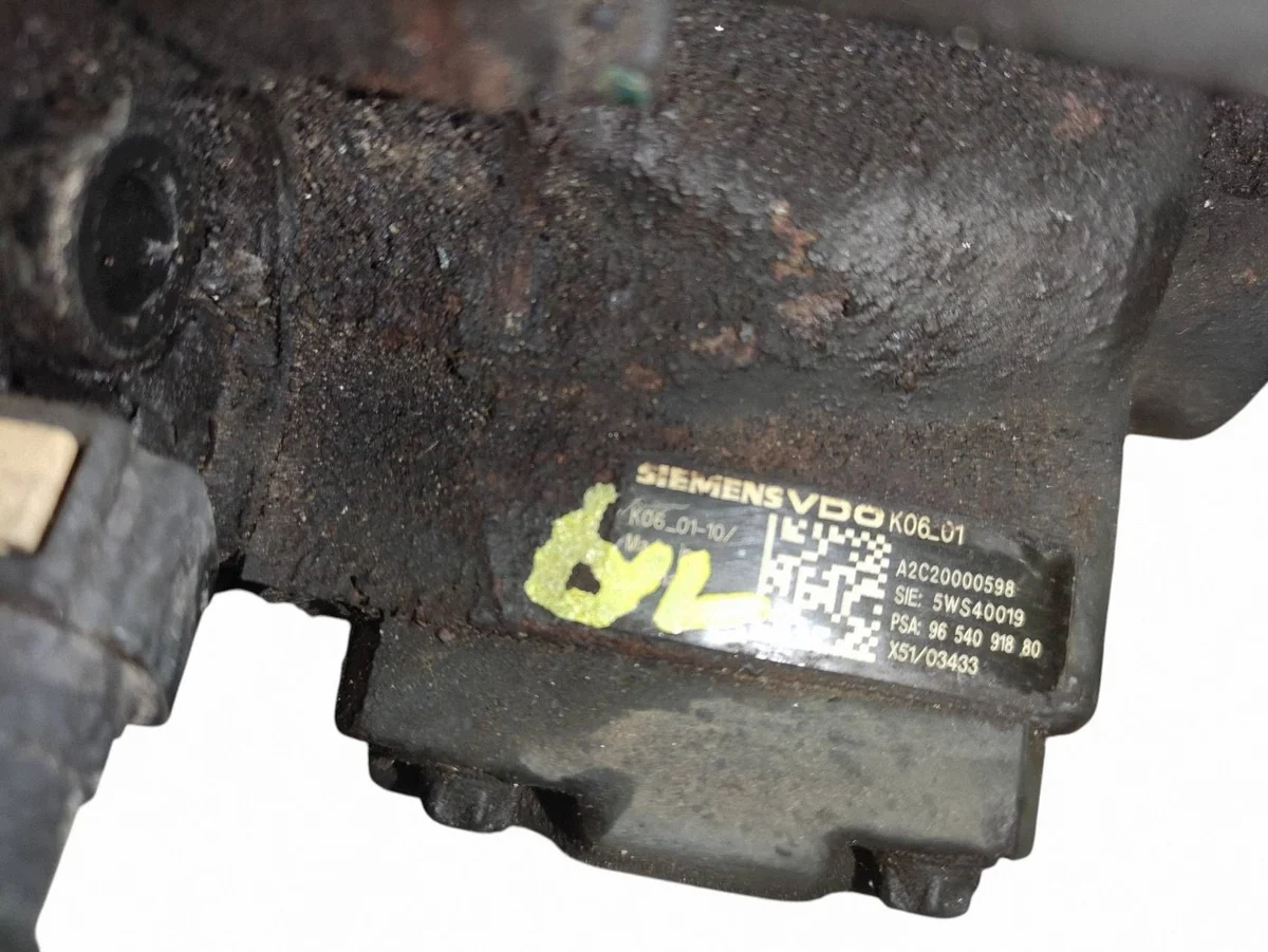 Bomba Inyectora Peugeot 407 2.0 HDI image 9