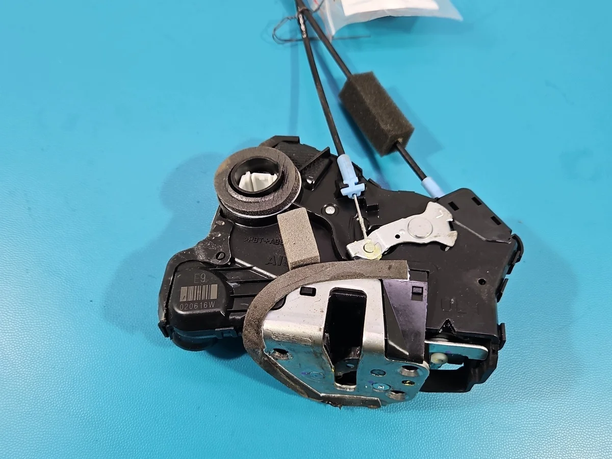 Schloss vorne links Honda Civic IX 7 Pin image 3