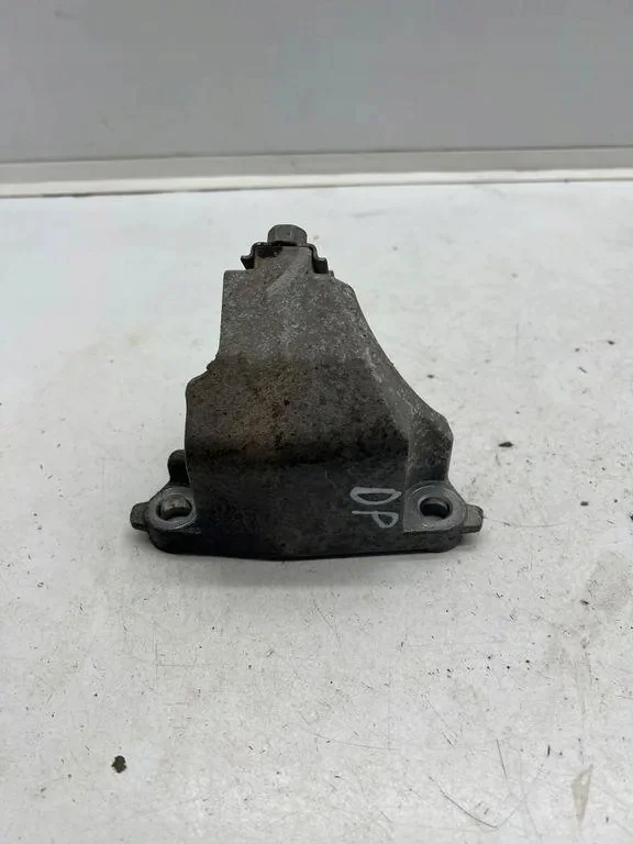 Support de demi-arbre Nissan Qashqai J12