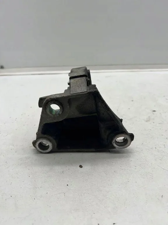 Lagerhalterung Antriebswelle Nissan Qashqai III J12 image 4