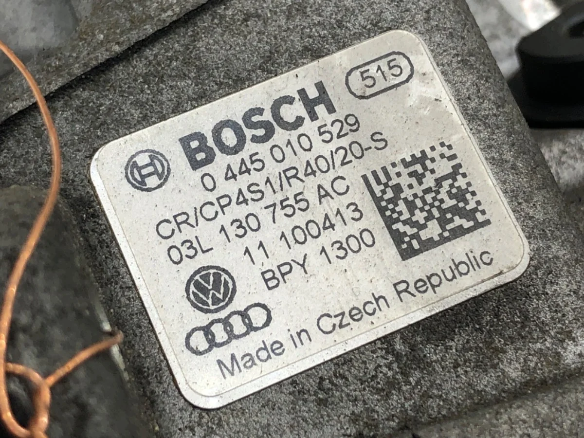 Einspritzpumpe Audi A6 C7 2.0 177KM image 4