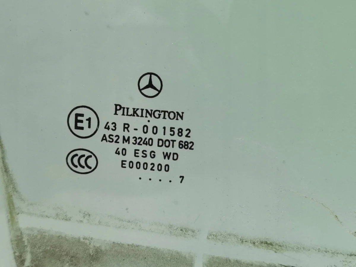 Mercedes-Benz A W169 2010 etuoven lasi