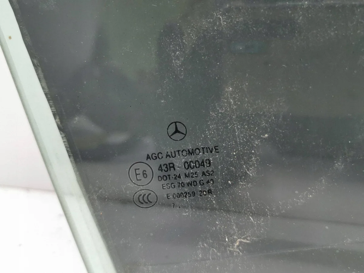 Mercedes-Benz C W204 takalasin vasen lasi