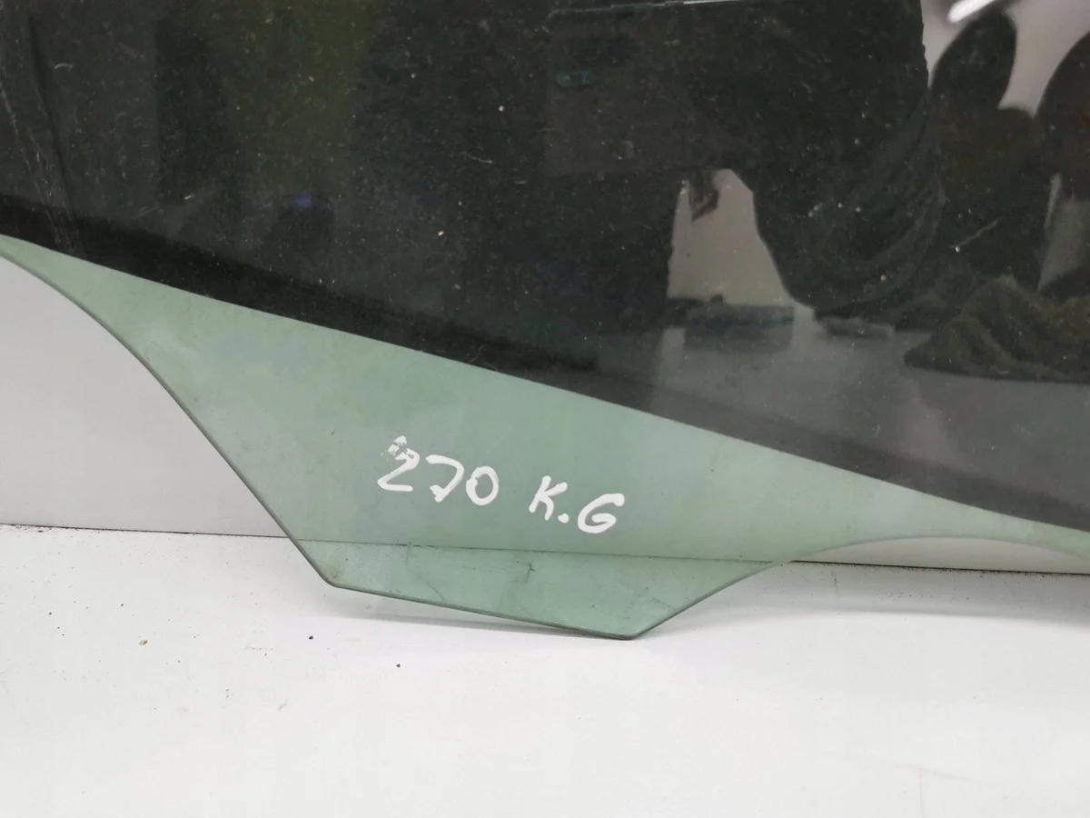 Mercedes W204 2008 Vitre Arrière Gauche image 5