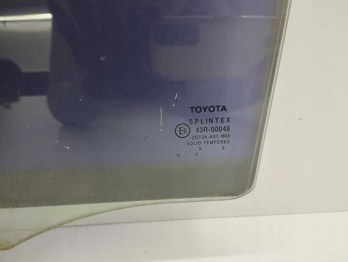 Toyota Corolla E120 E130 Bakre Sidodörrsruta Vänster image 4
