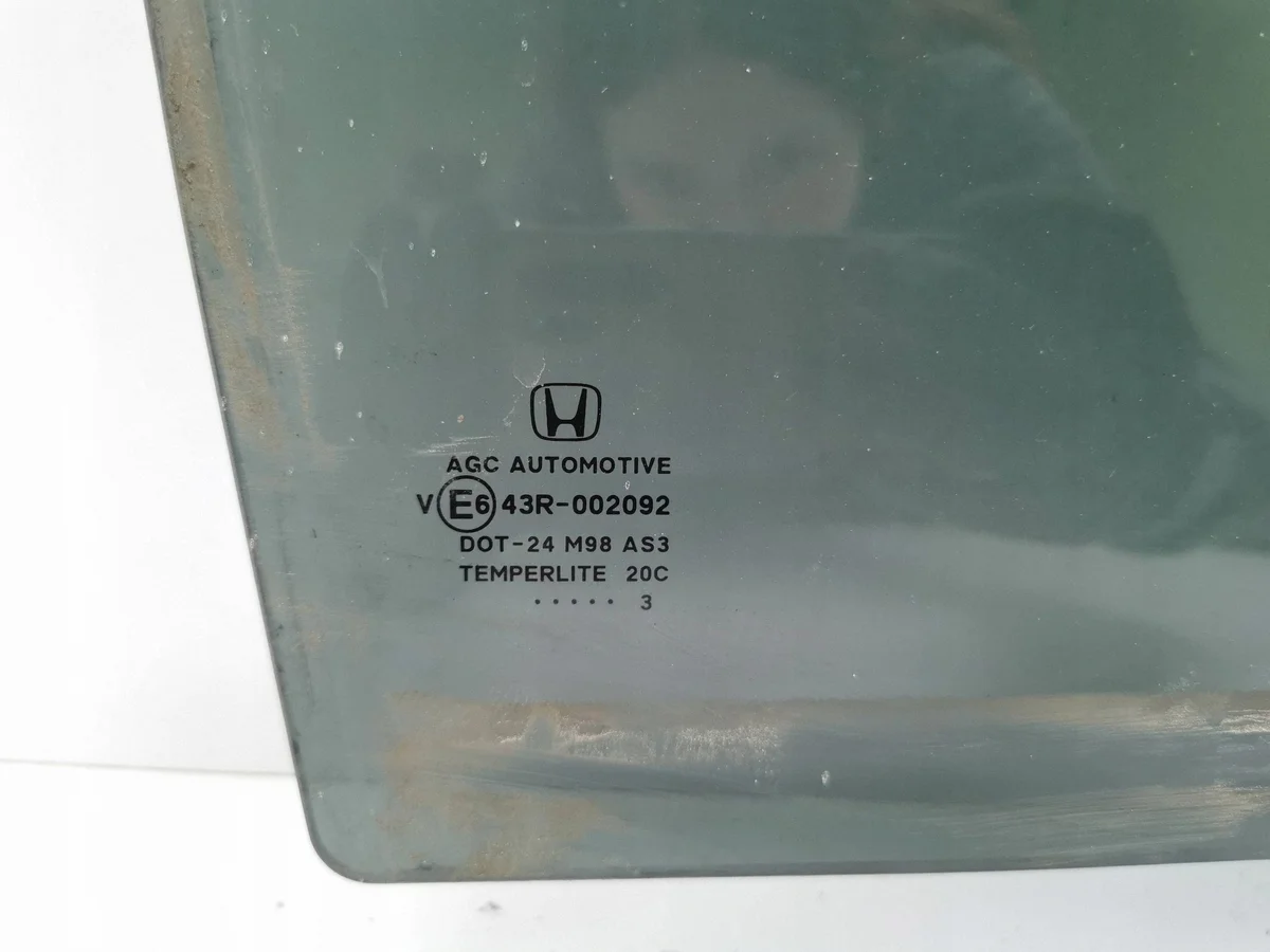 Honda CR-V 2003 Takalasin lasi oikea