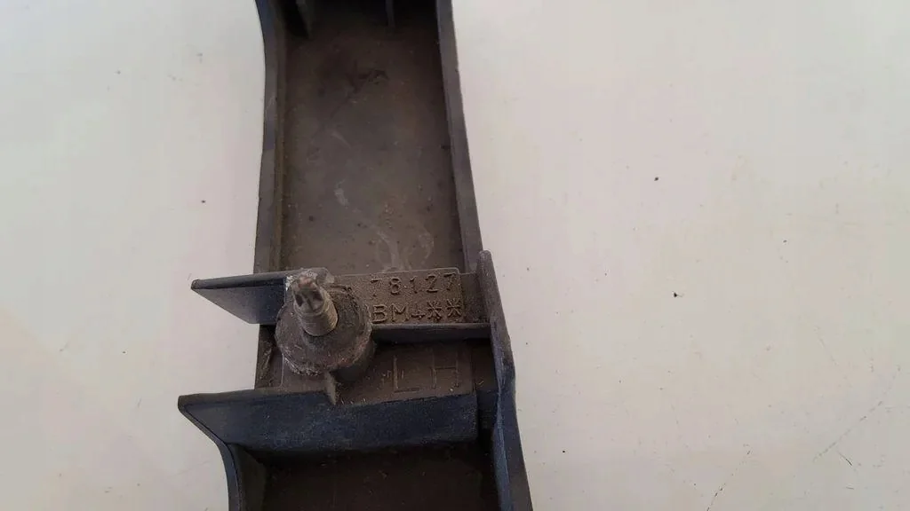 Capa Lanterna Traseira Esquerda Nissan Almera II