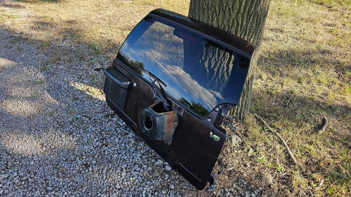 Suzuki XL7 I Rear Trunk Tailgate ZA3 Used