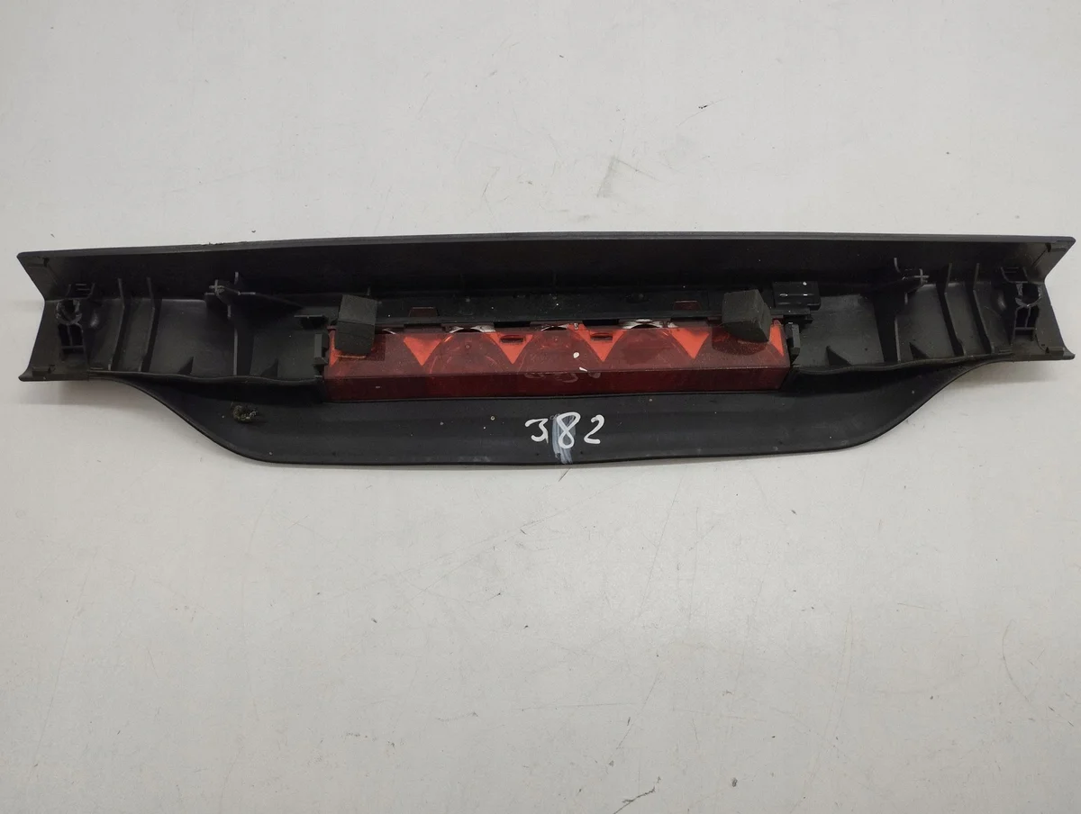 Tredje bromsljus Ford Focus 2005 AMD100634 image 3