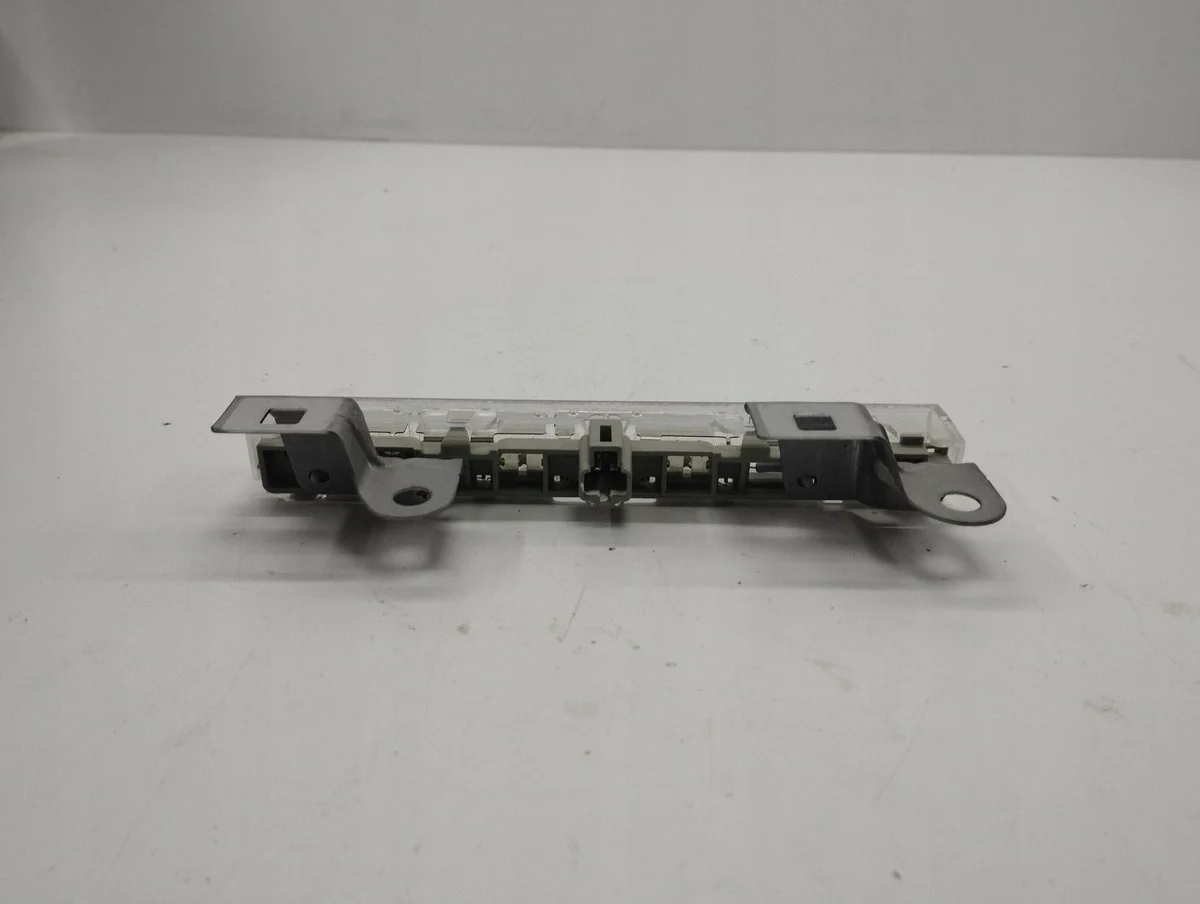 Toyota Auris 150 2012 Third Brake Light A046053 image 6
