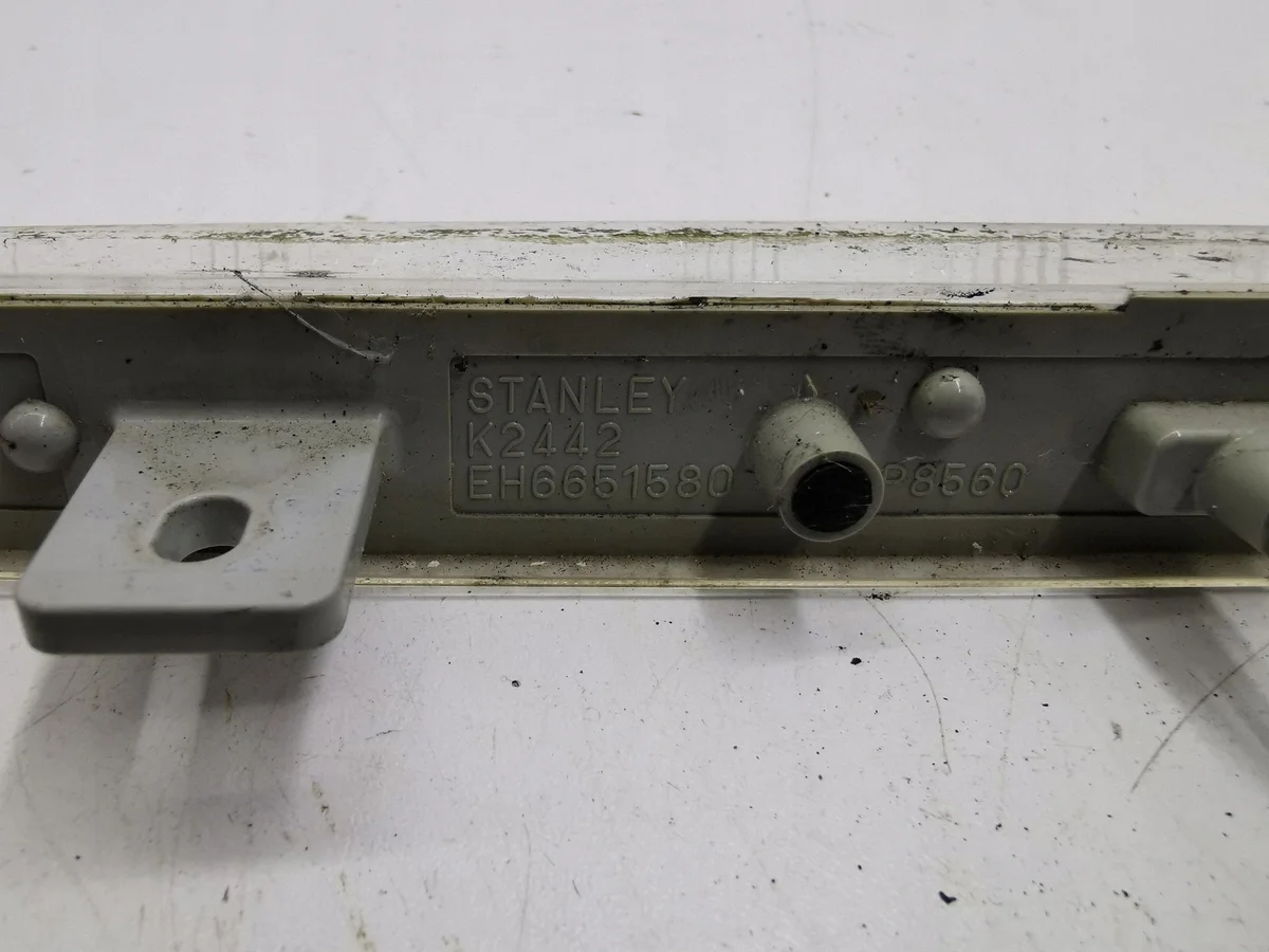 Mazda CX-7 2011 Third Brake Light EH66B0965 image 5
