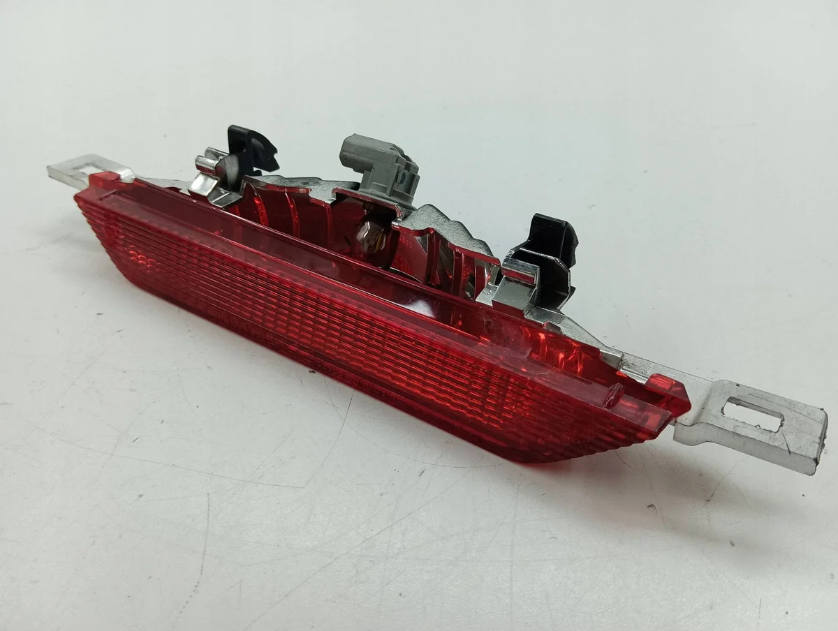 Used Third Brake Light Toyota Corolla E12 52023 image 3