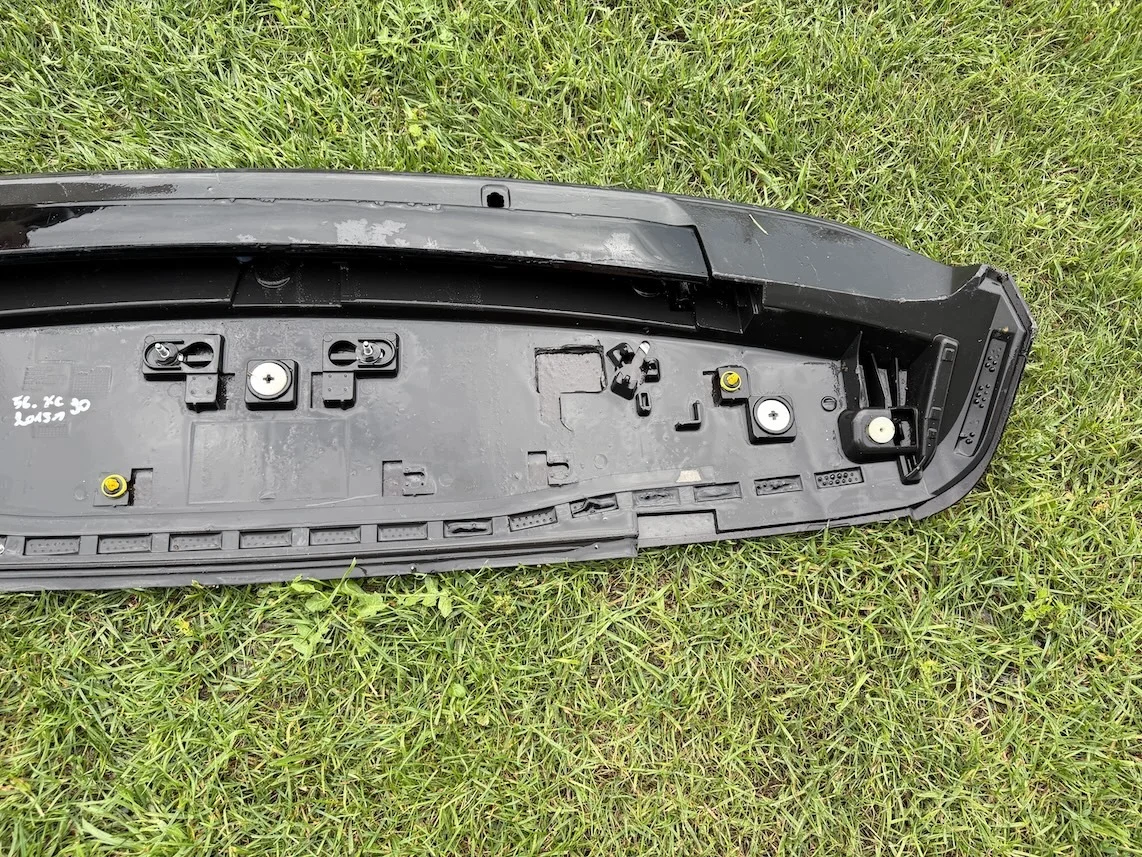Spoiler Volvo XC90 II Usado Original image 7