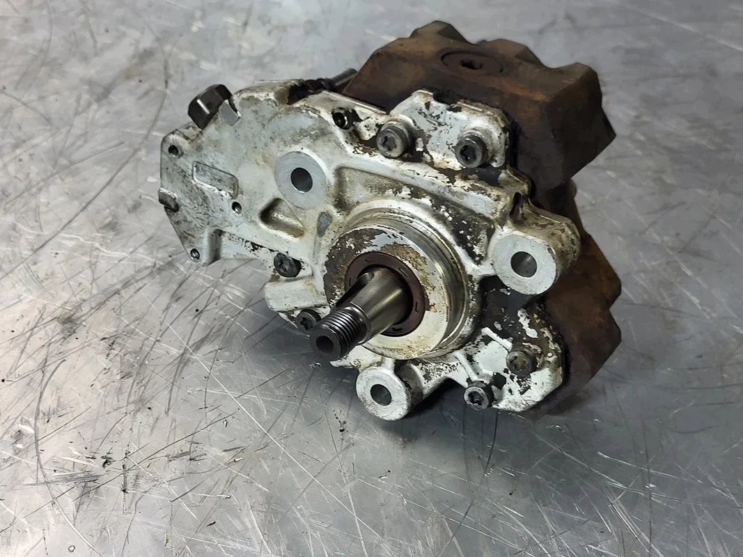 Pompe injection 1.9 dci Renault 0445010087