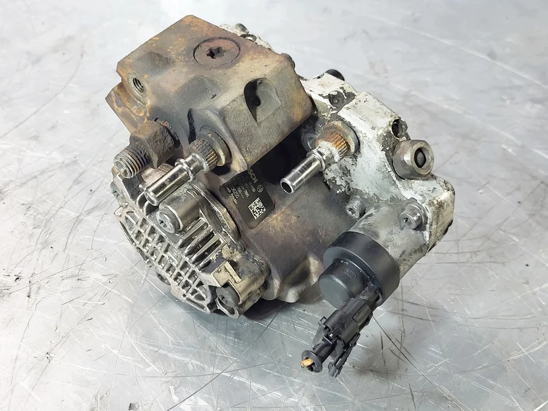 Polttoainepumppu 1.9 dci Espace IV Scenic II