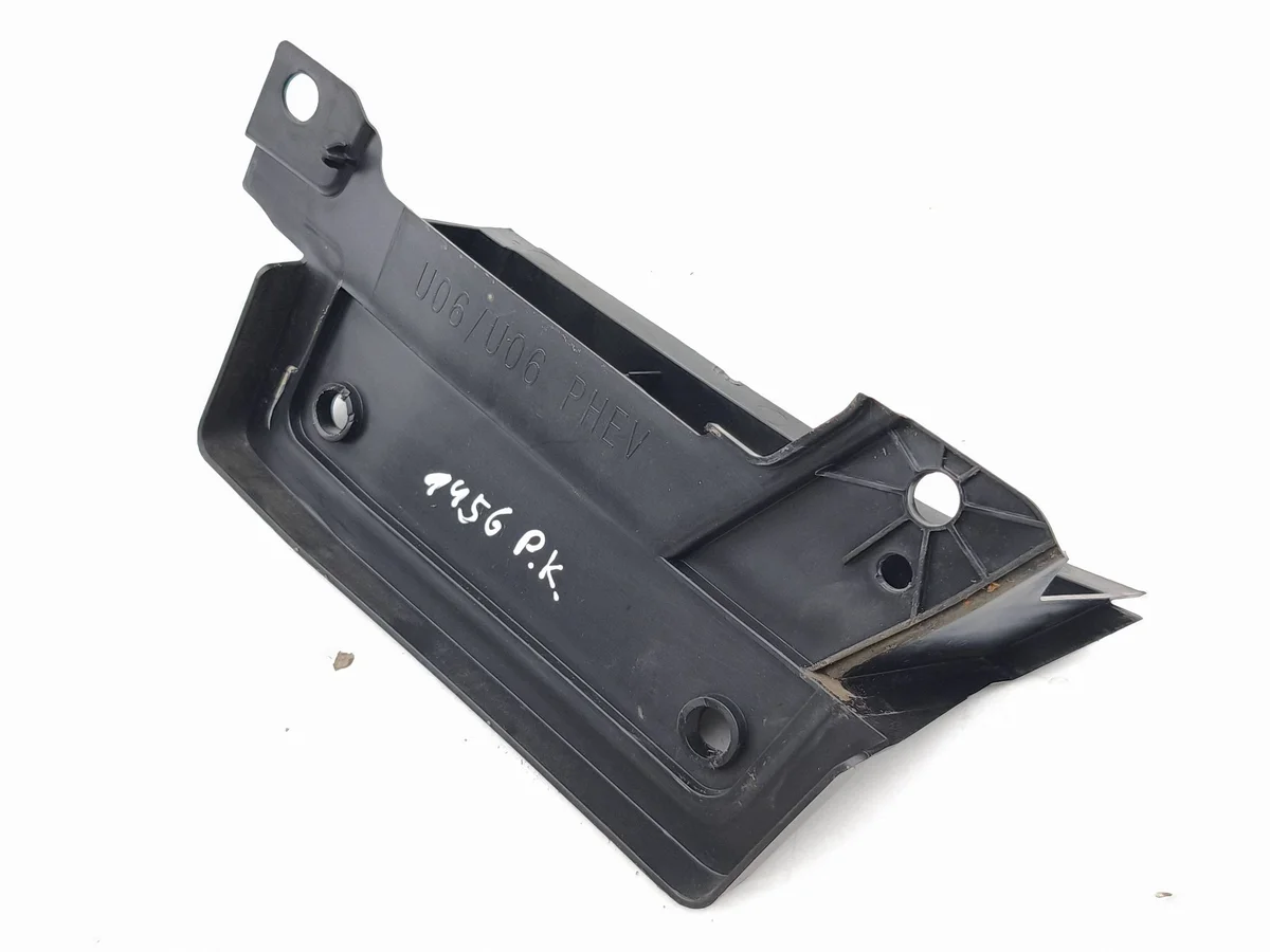 BMW 2 Active Tourer U06 2023 Accubak 51718498433 image 4