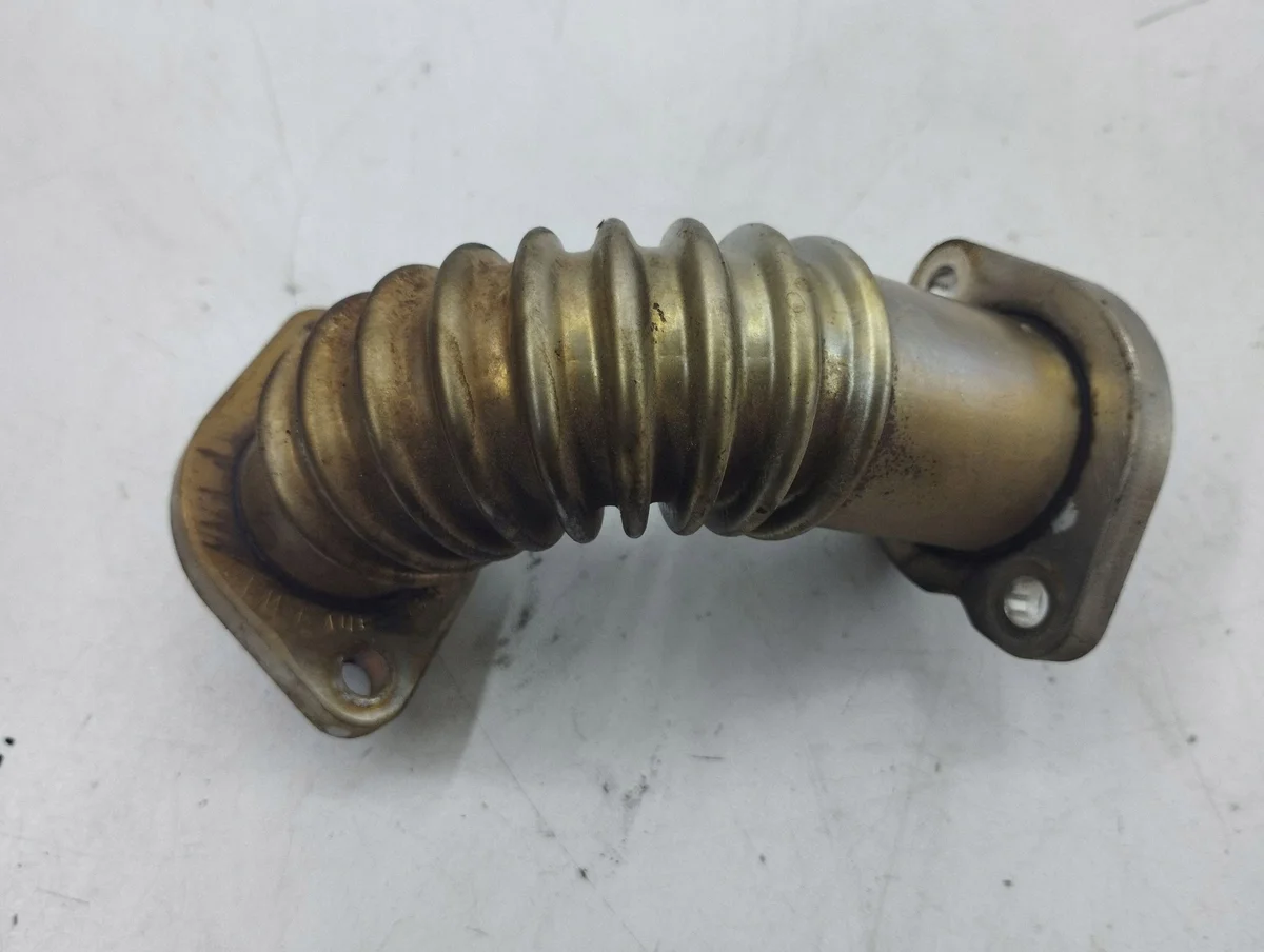 Porsche Cayenne 92A 2011 Tuyau EGR