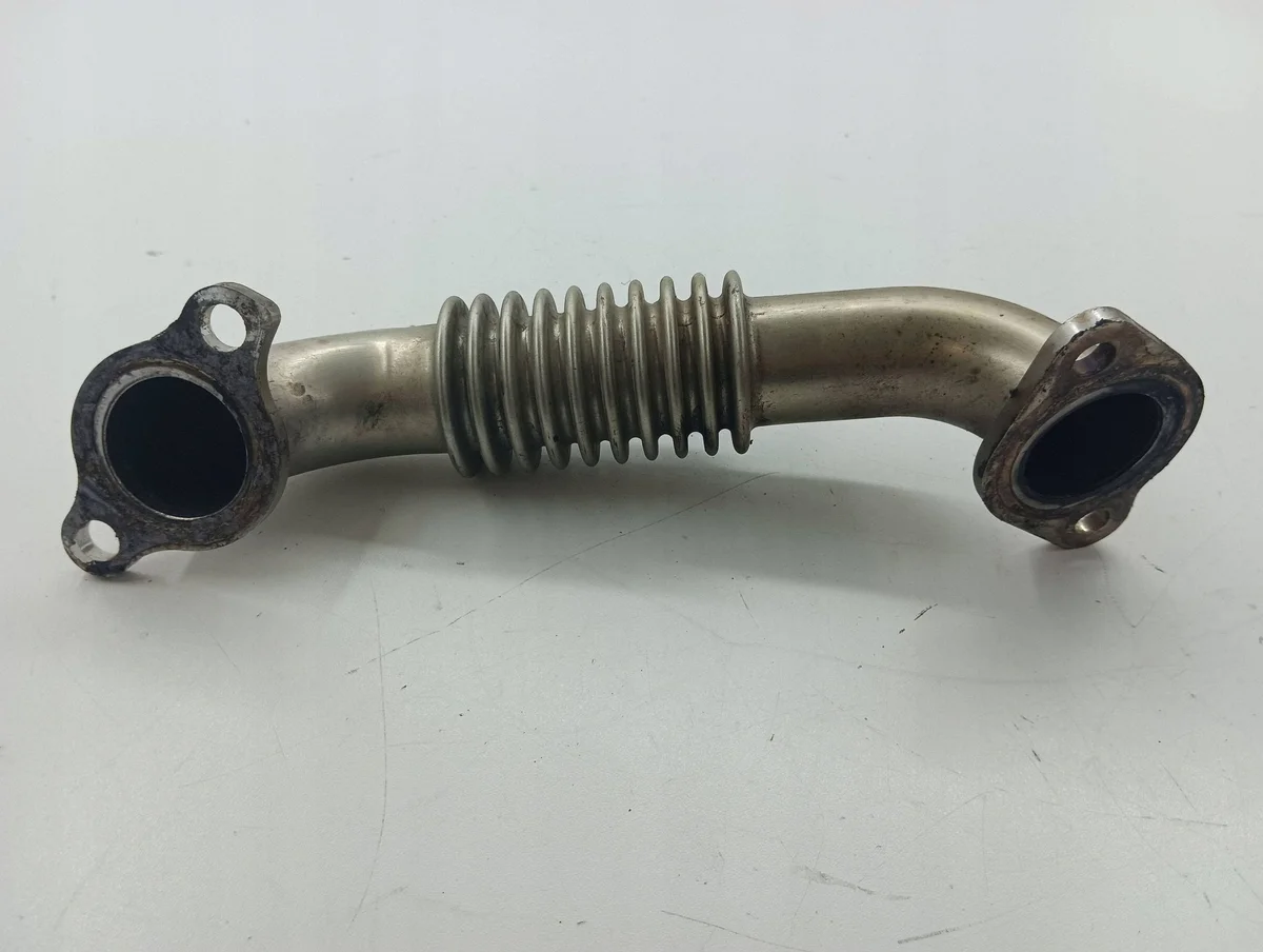 Honda CR-V EGR Kylarrör Använd AMD104379 image 7