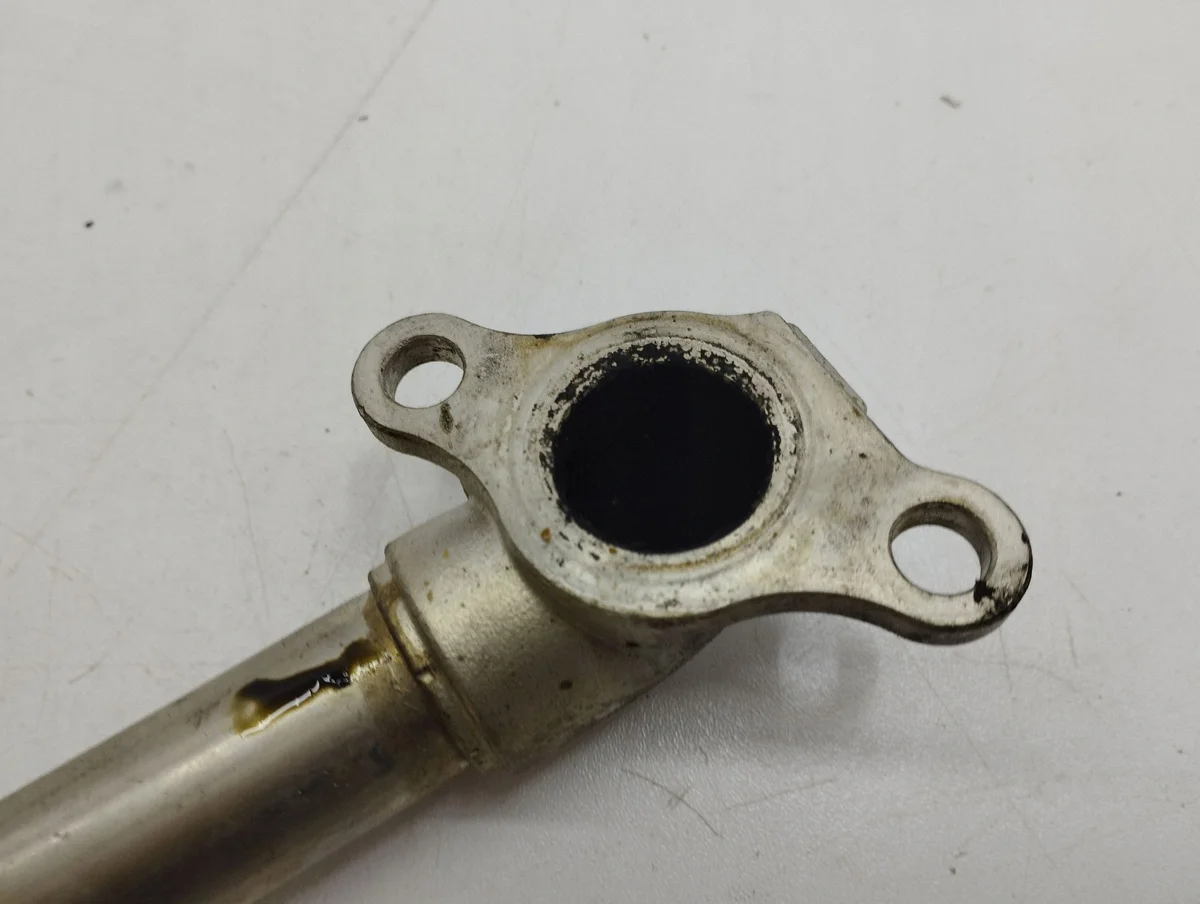 Toyota Corolla Verso EGR Rohr AMD100645 Gebraucht image 4