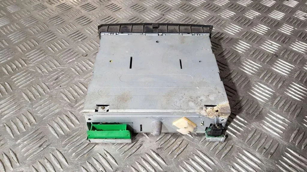 Trocador Renault OE 8200084437A Usado