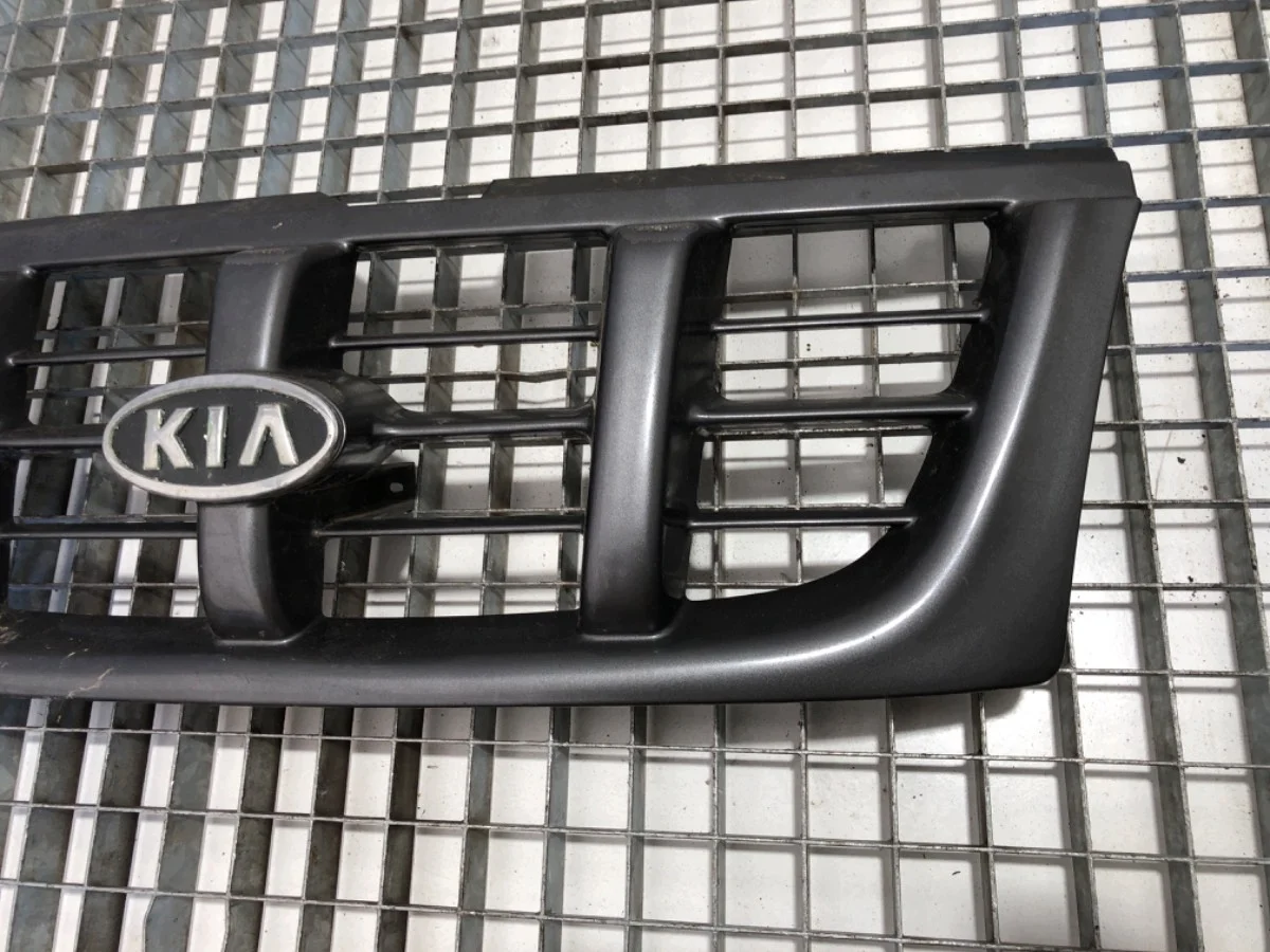 Atrapa Parrilla Kia Sportage SUV 94-05 Usada image 3