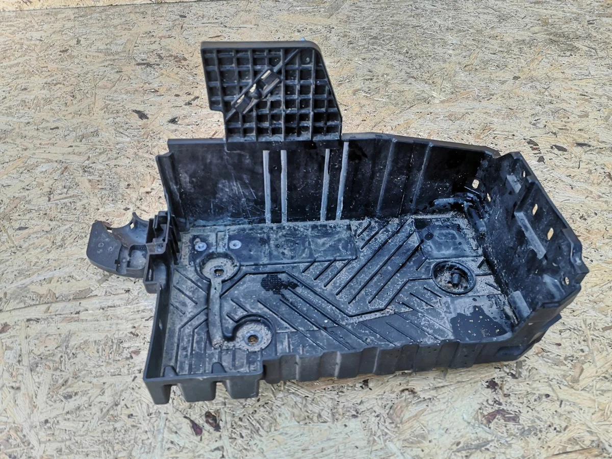 DS3 CROSSBACK CORSA F Support Batterie 9823533180