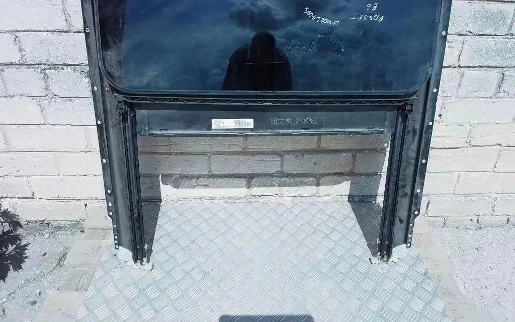 Volkswagen OE 950697115 Del image 3