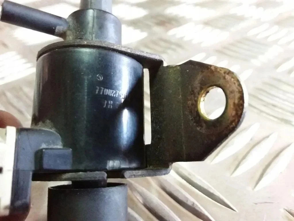 Válvula Eletromagnética Volvo V40 1.9 Diesel
