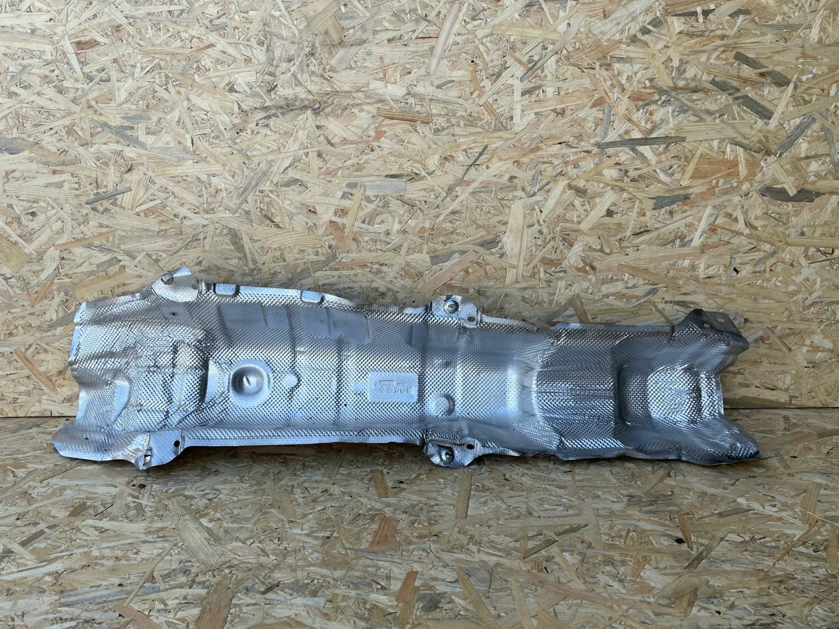 Värmesköld Citroen C4 III 208 II 9836170780