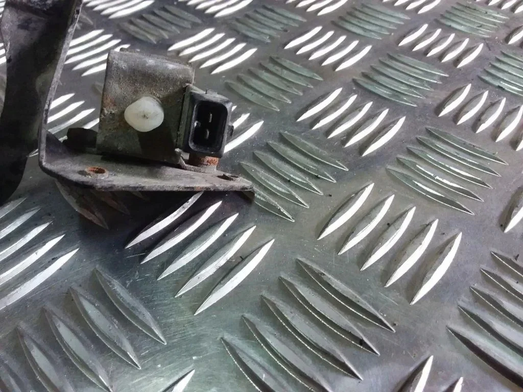 Audi A6 C5 magnetventil 026906283H image 3