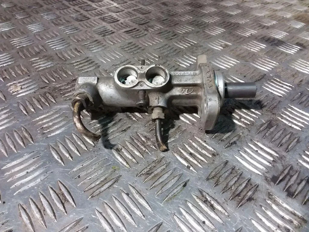 Cylindretto Freno Volvo V70 II 9157933 Usato
