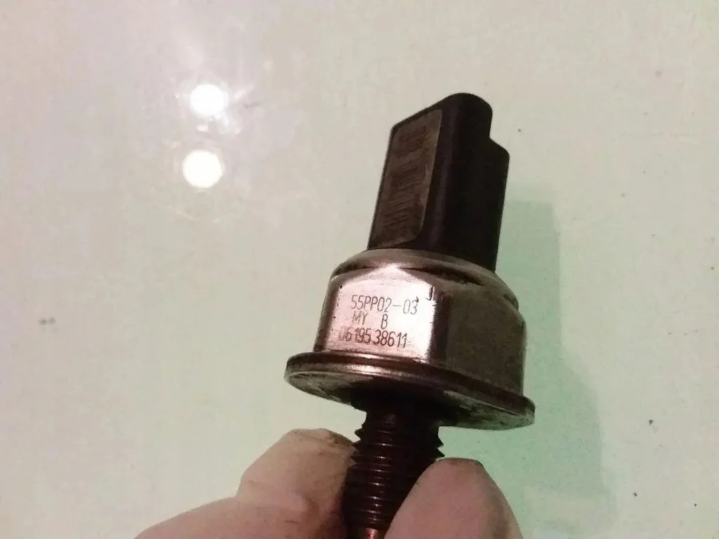 Sensor Presión Combustible Peugeot 5WS40039 image 3