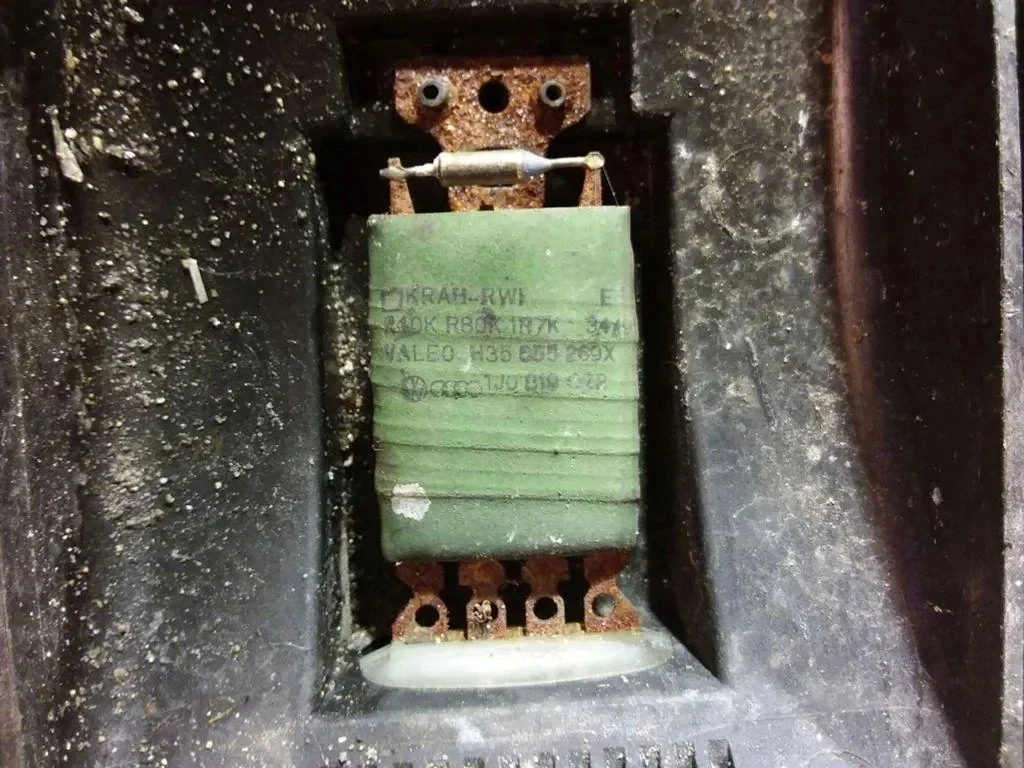 Vastuksen puhallin Skoda Octavia I image 3