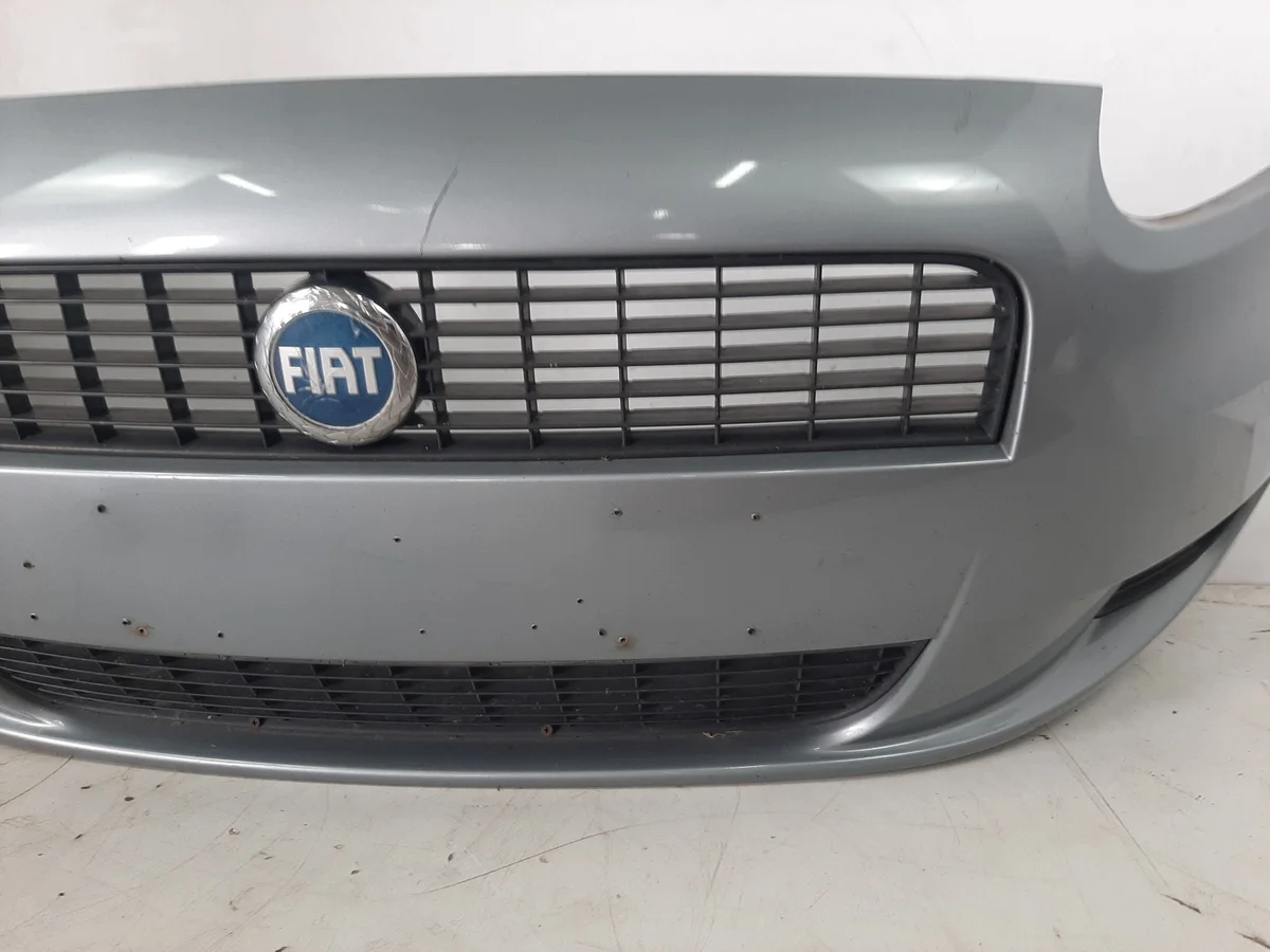 Fiat Grande Punto etupuskuri 1.4 8V 07 image 4