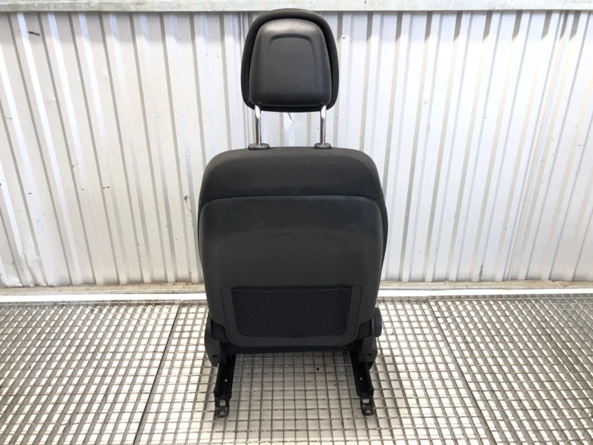 Asiento delantero derecho Kia Sportage III image 6