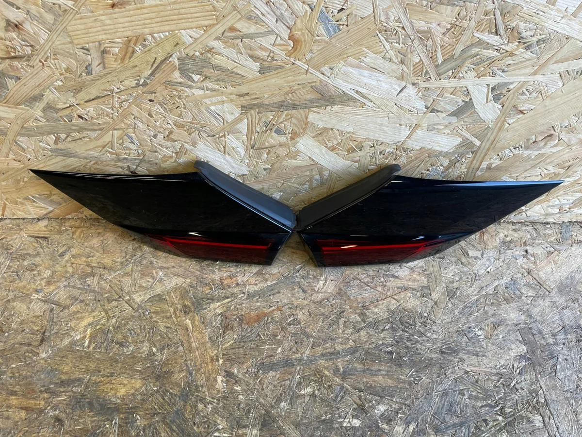 Citroen C4 III Kotflügelleiste Reflektor Links/Rechts image 4