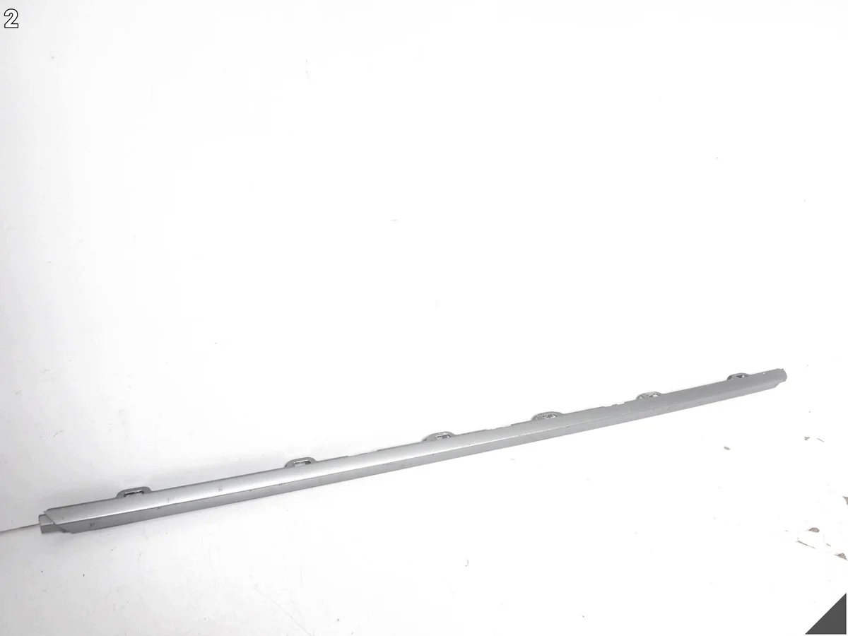 Moldura Parachoques Trasero Skoda Superb IV B9 image 3