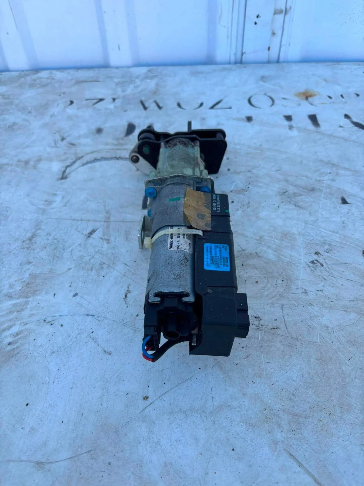 Motore Cofano Bagagliaio VW Passat B6 3C9827383E