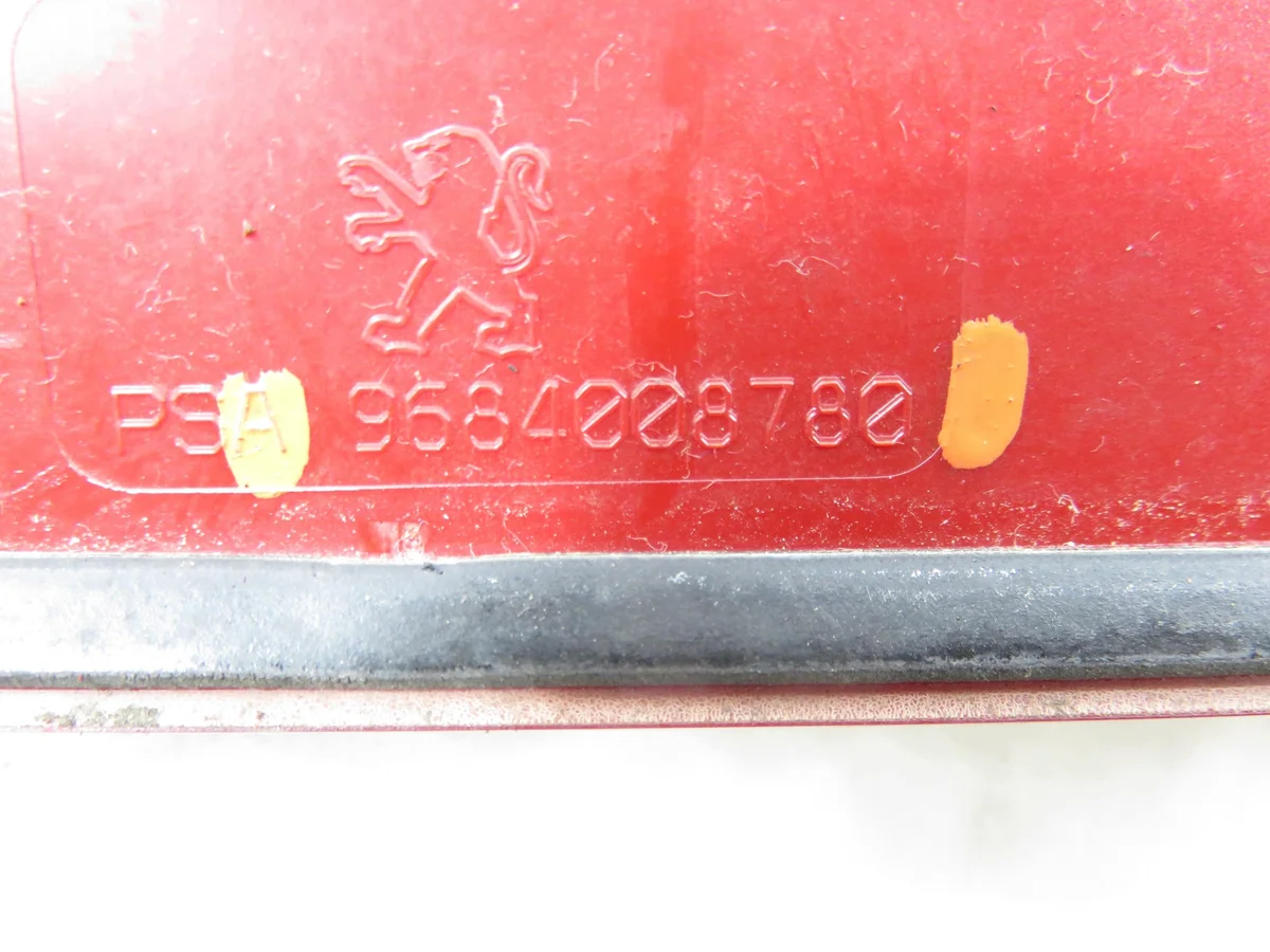 Feu stop Peugeot 5008 M1138512-9684008780 image 9