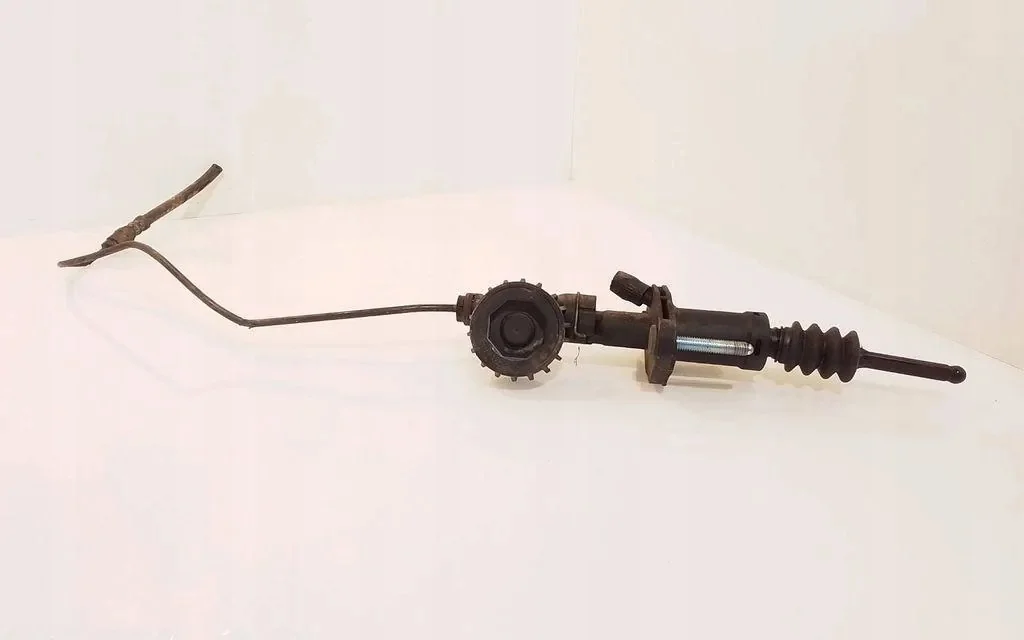 Opel Signum kytkinsylinteri 24412670