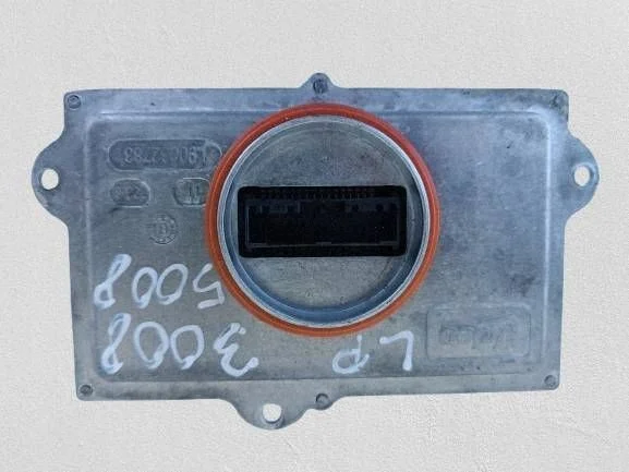 Module LED Peugeot 3008 II 5008 90089469