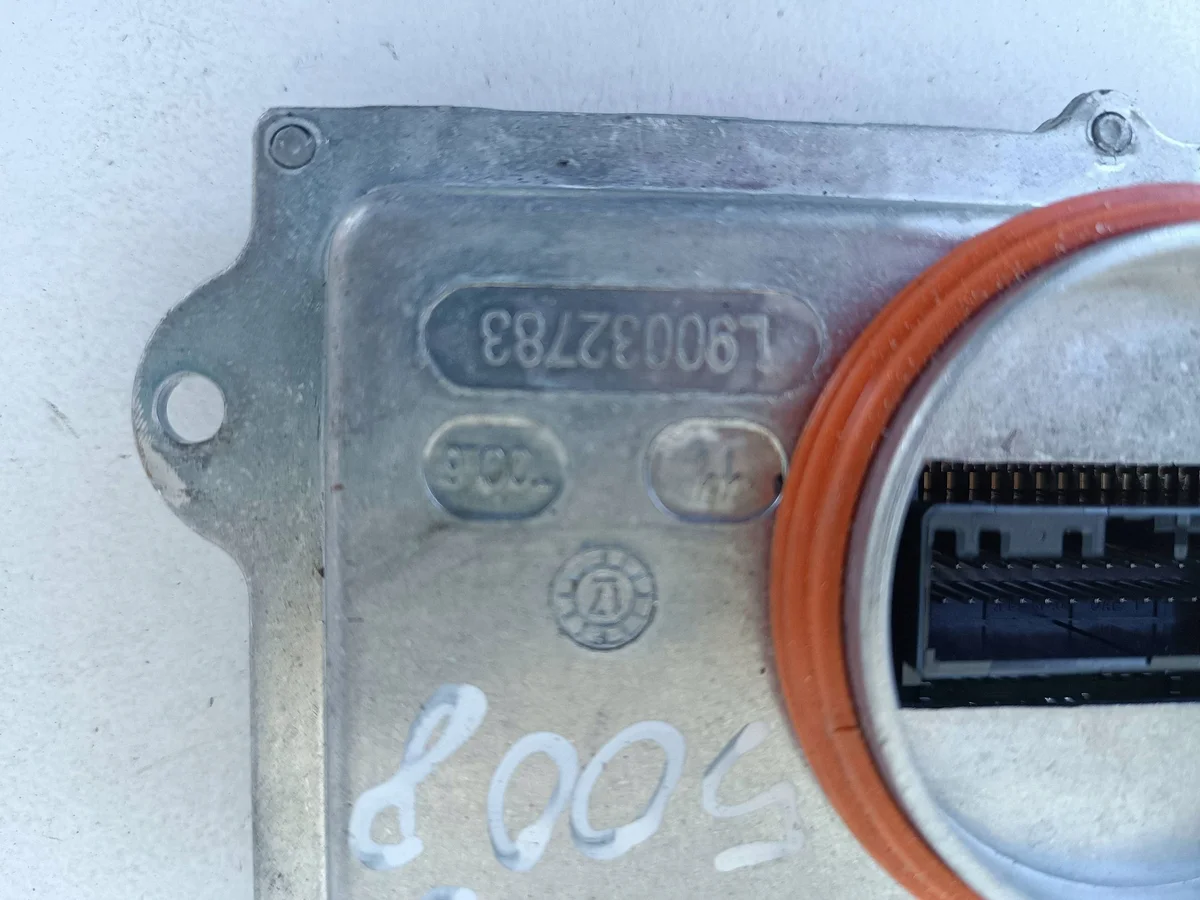 Module LED Peugeot 3008 II 5008 90089469 image 5