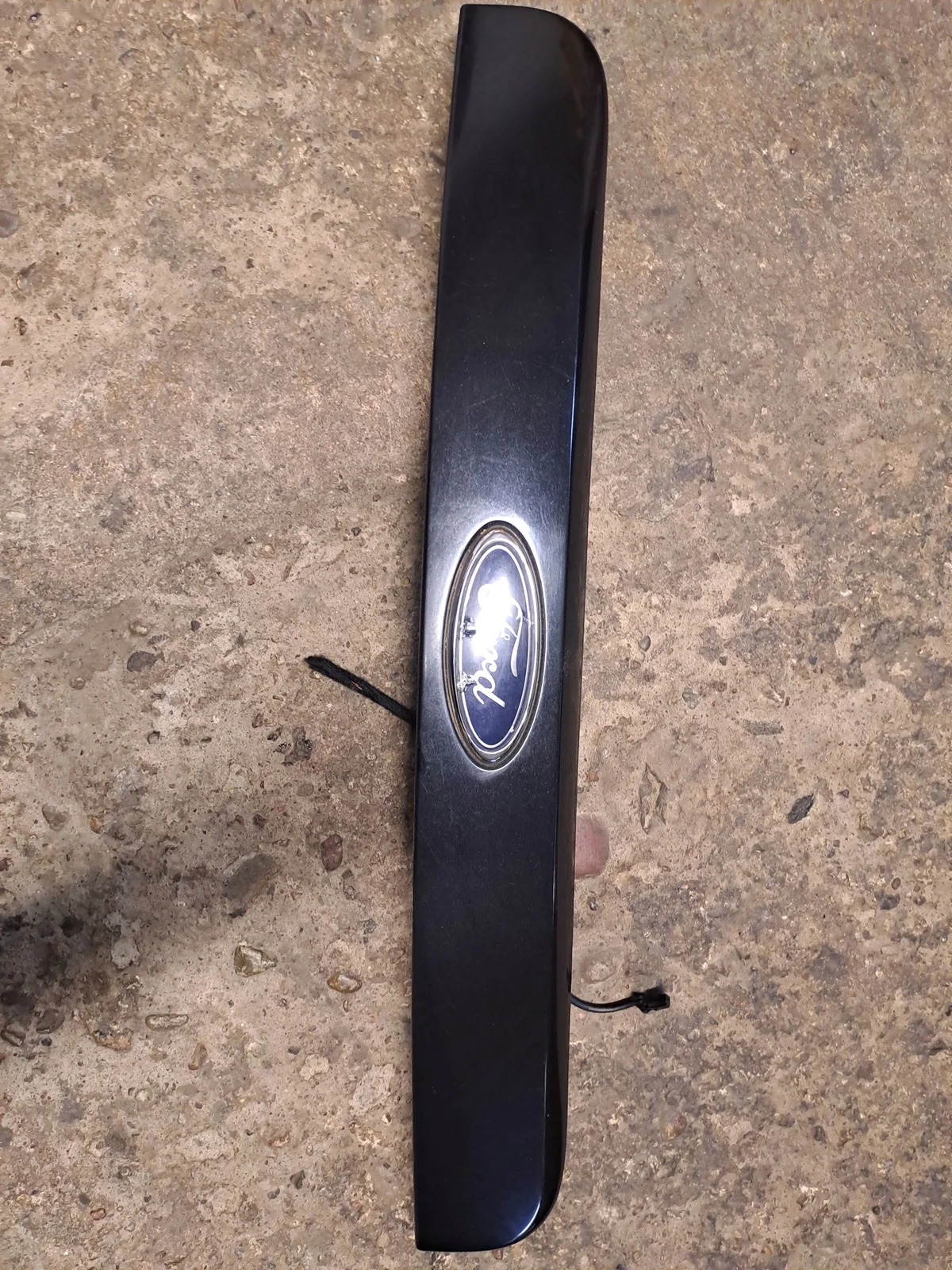 Takaluukun lista Ford Mondeo MK3 Kombi