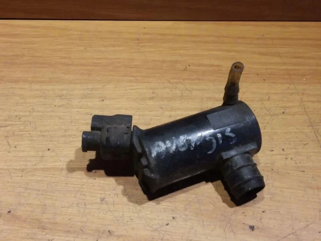 Scheibenwaschpumpe Toyota RAV 4 II (_A2_)