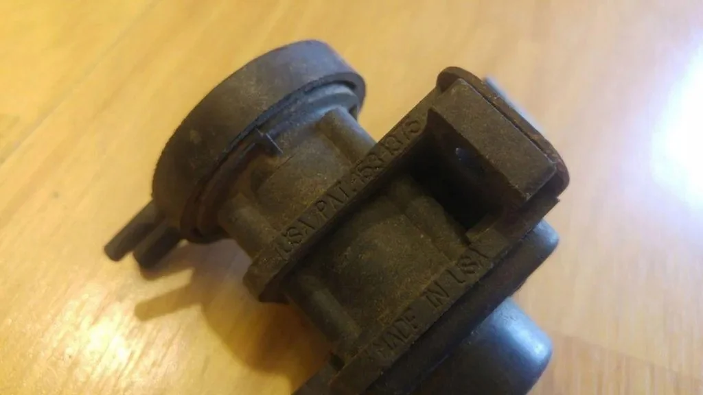 Magnetventil Mercedes E W210 0005450327 image 3
