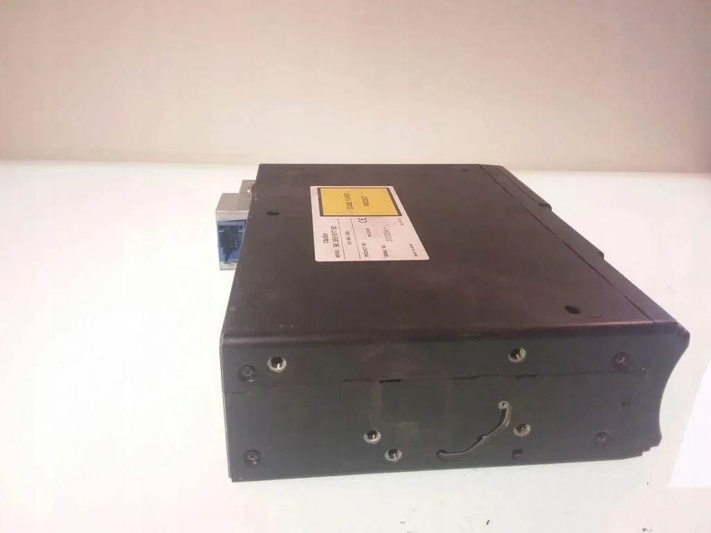 Changeur CD Peugeot 607 9636561780 image 3
