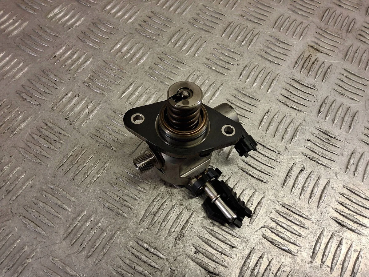 Pompa Carburante Kia Optima 35320-2E610 Usata