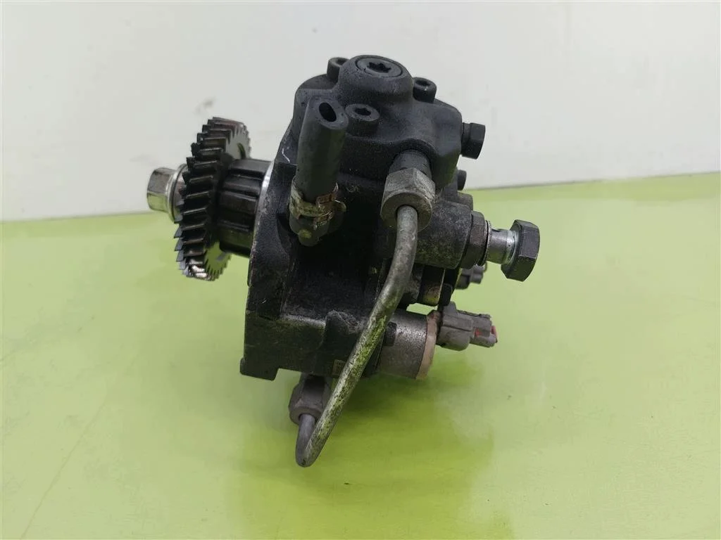 Bomba Inyectora Subaru Forester III 2.0 Diesel image 6