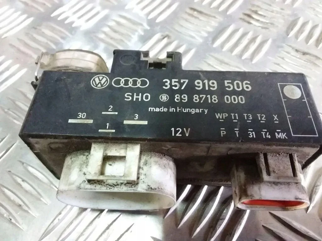 Module ventilateur VW Golf IV 1.6 77kW 2000 image 2