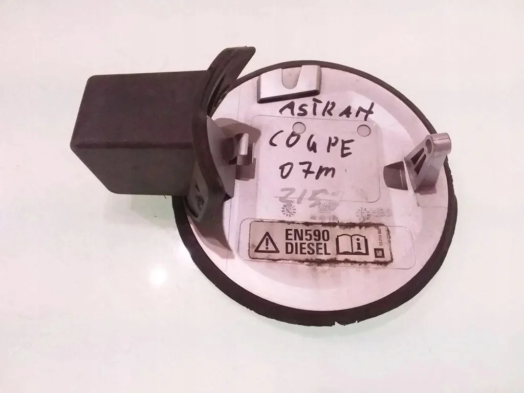 Polttoainetankin luukku Opel Astra H 13111667